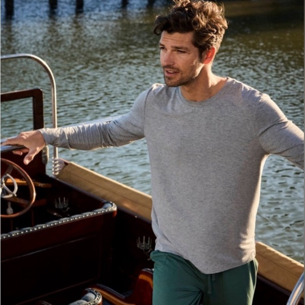 New LAKE Men’s Long Sleeve Bamboo Tee in Heather Gray XXS